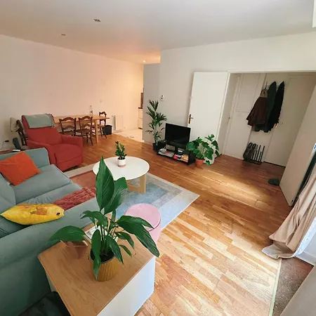 Rum i privatbostad En Plein Centre De